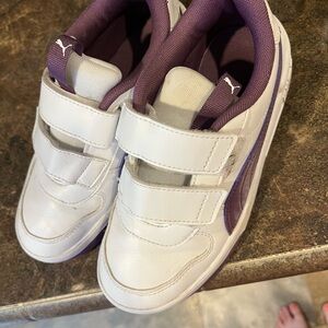 Puma Kids White and Purple Sneakers